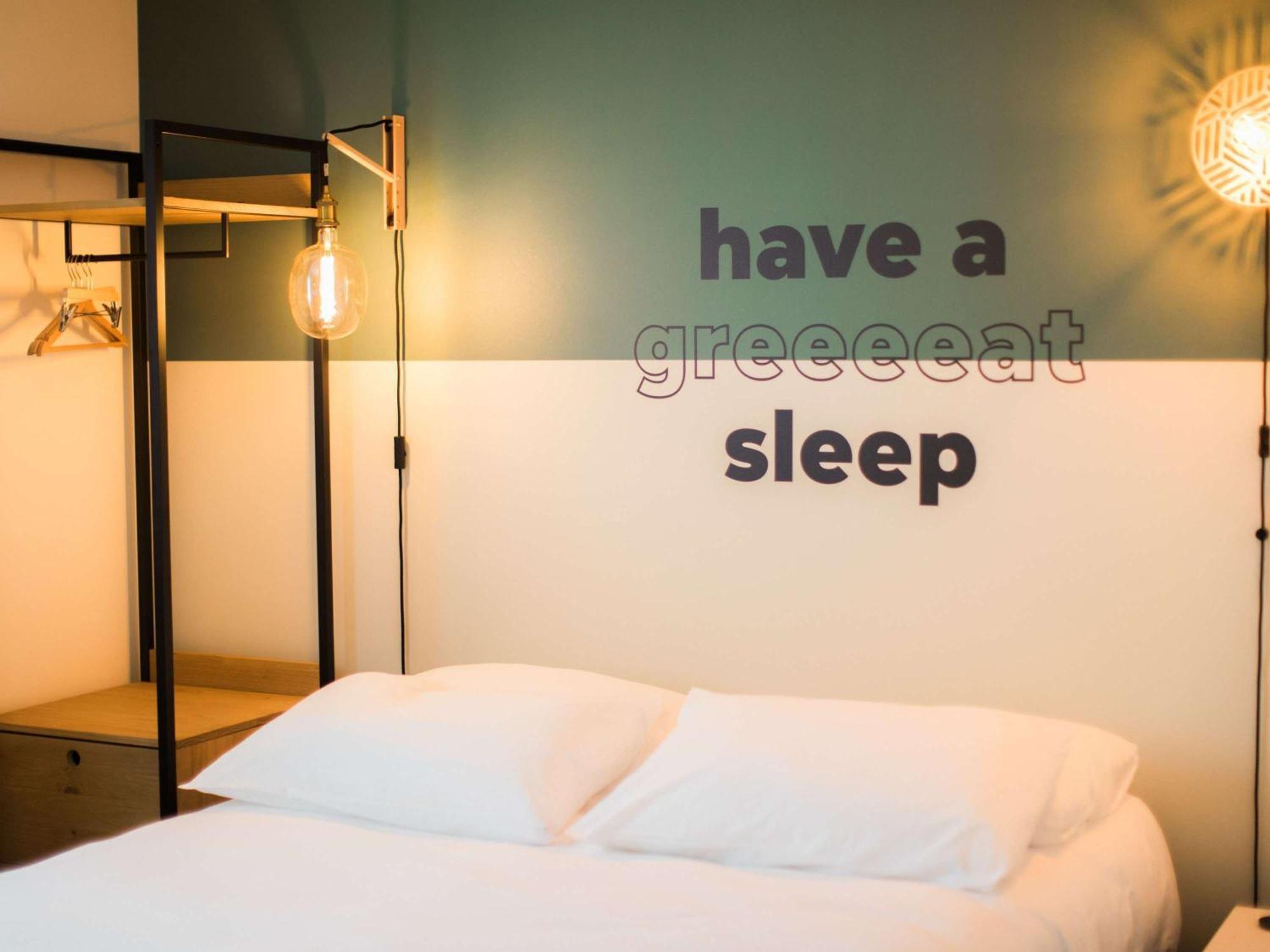 Greet Hotel Brest Aeroport Guipavas Екстер'єр фото